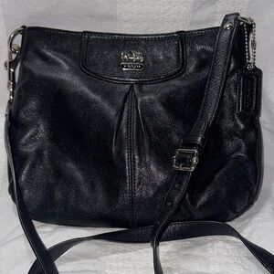 Coach Classic Black Leather Shoulder Bag